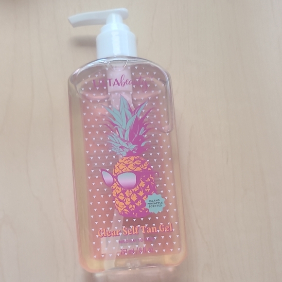 Ulta Clear Self Tan Gel - Medium To Deep - Picture 1 of 3